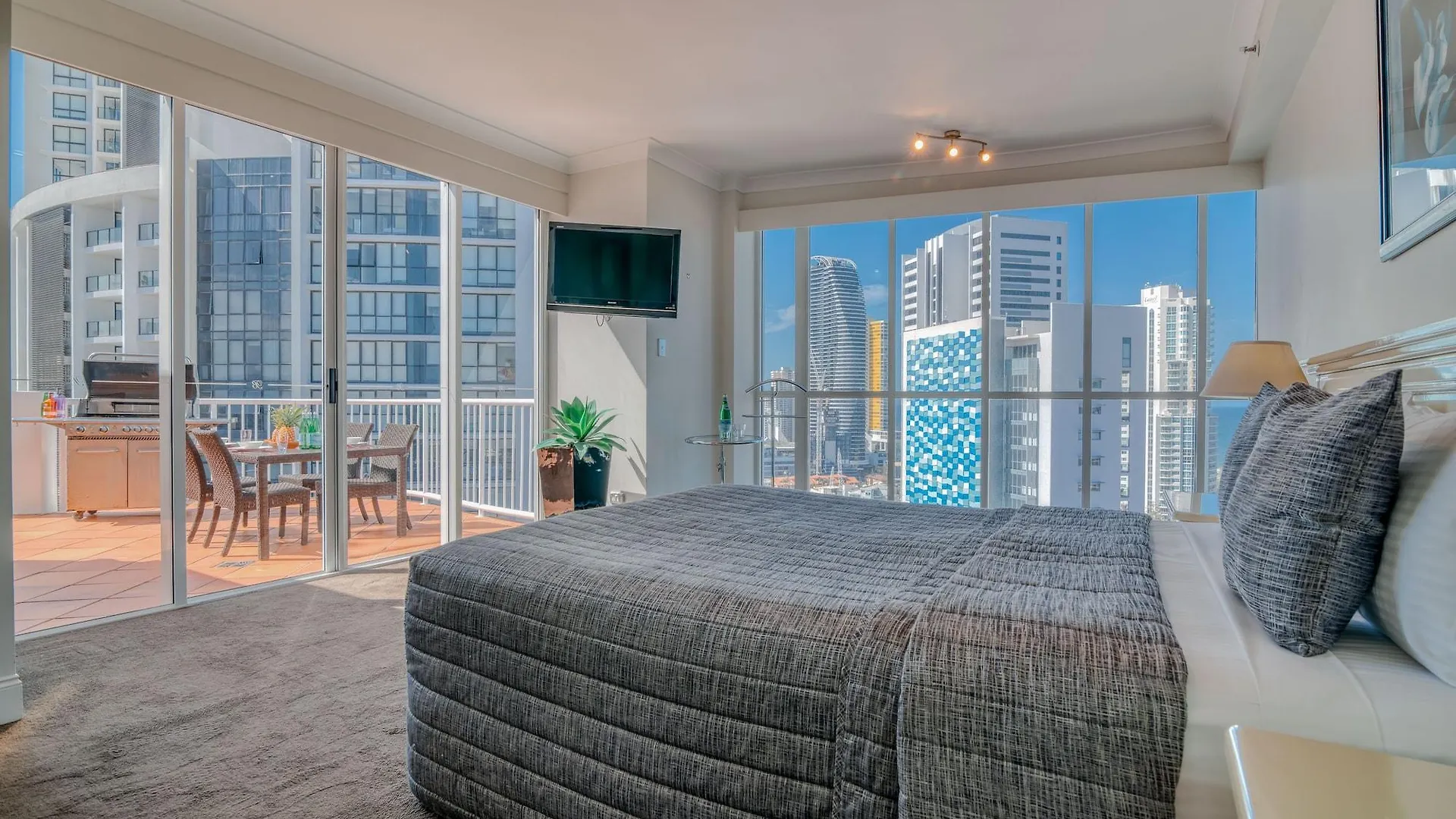 Bel Air On Broadbeach - Official Gold Coast 4*,  Australia