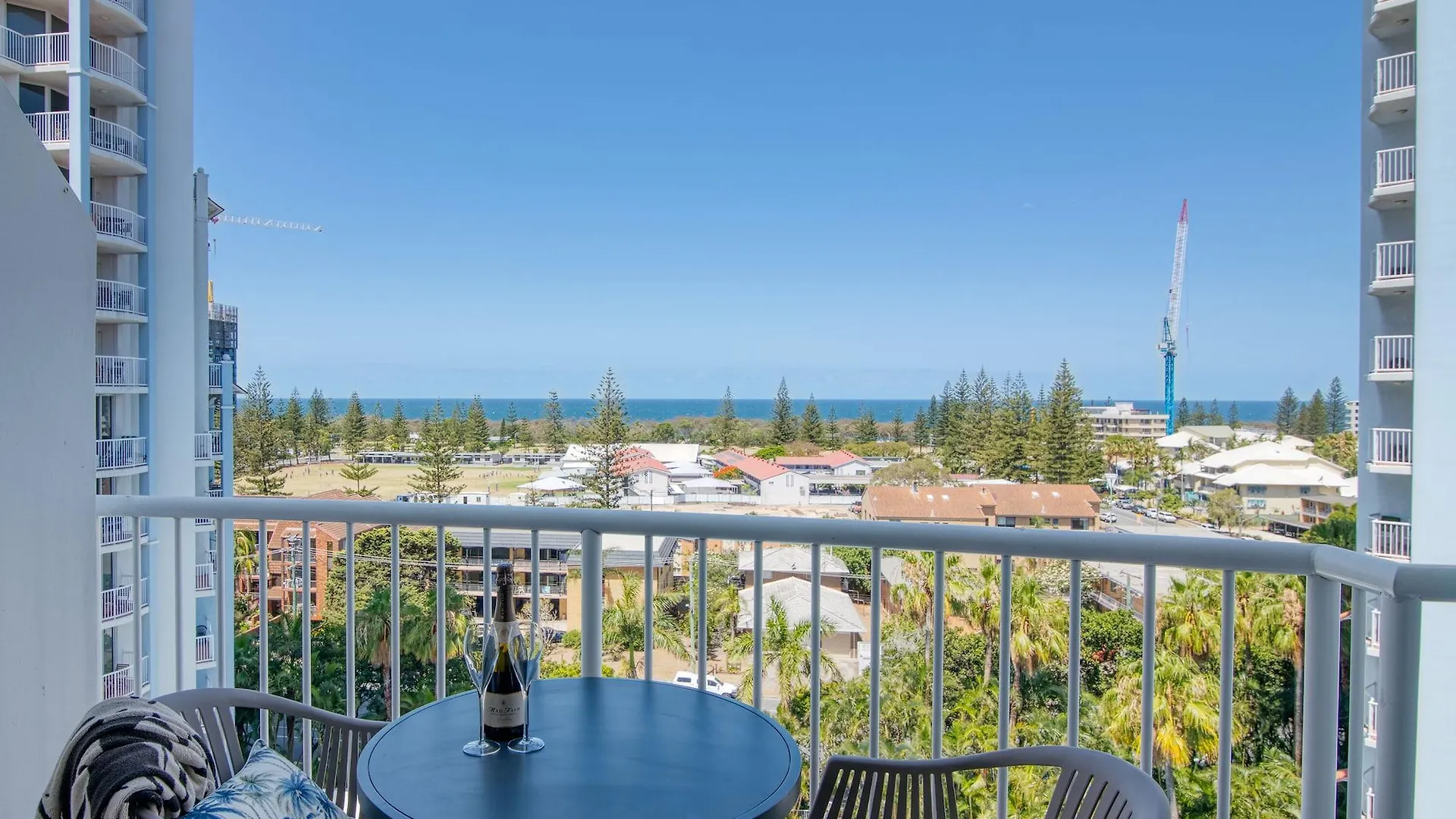Bel Air On Broadbeach - Official Gold Coast Aparthotel