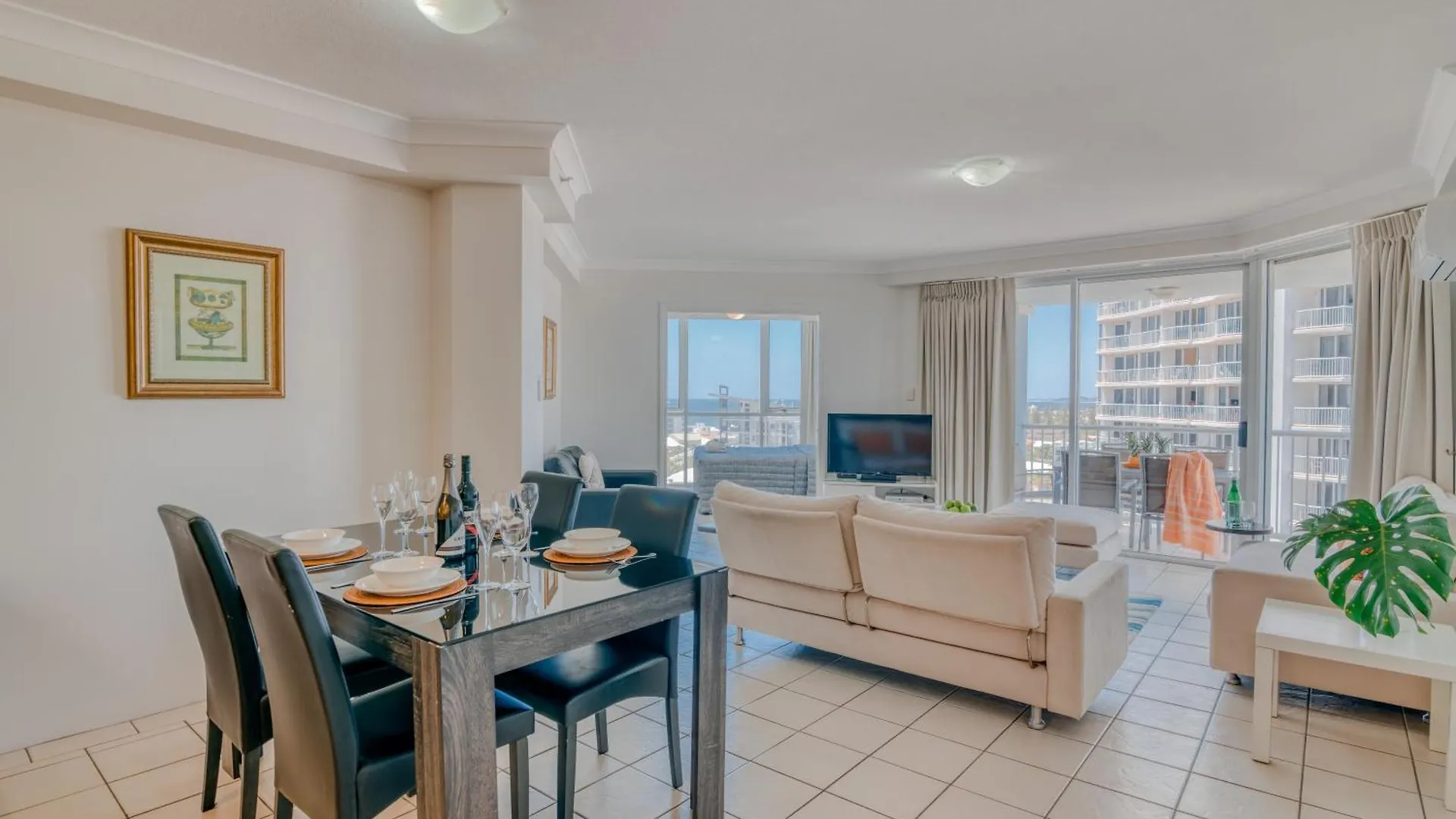 Bel Air On Broadbeach - Official Gold Coast Aparthotel