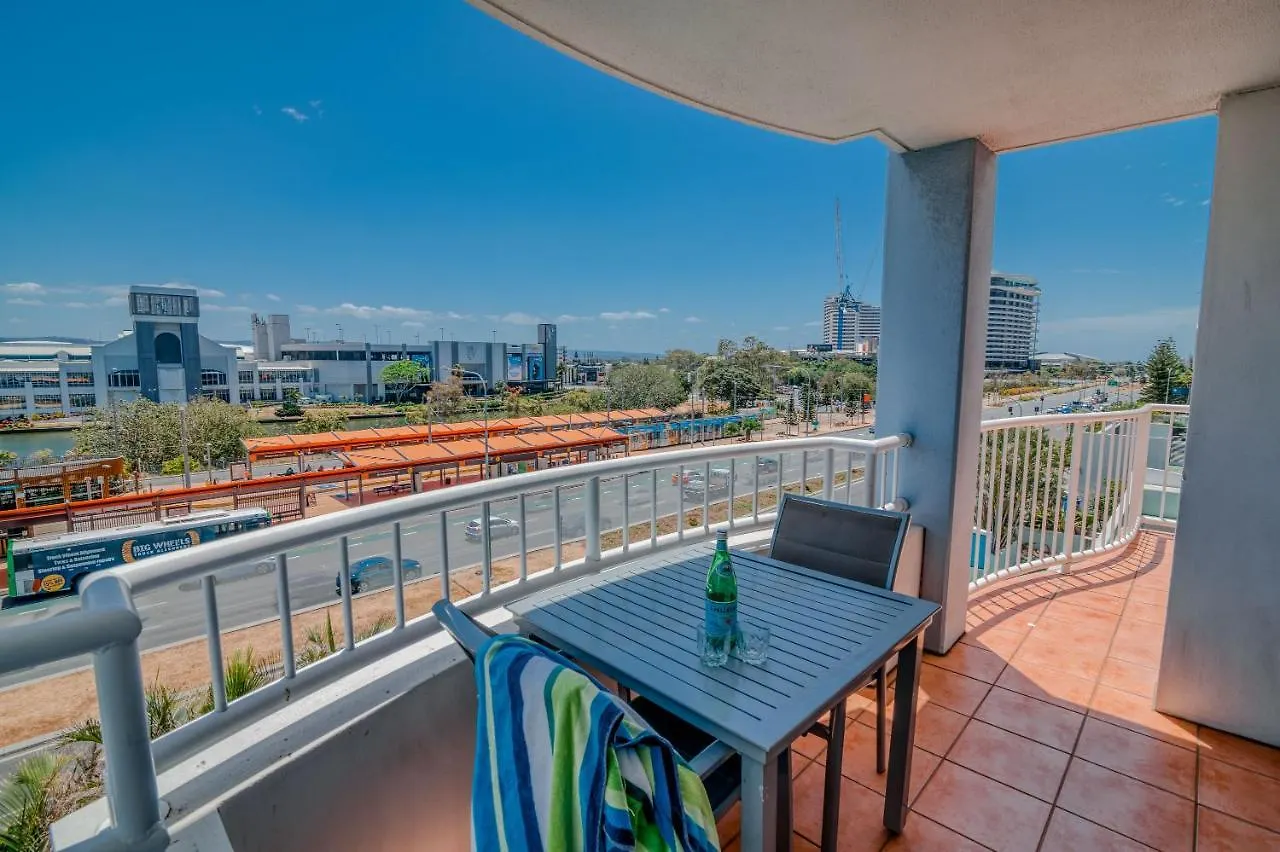 **** Aparthotel Bel Air On Broadbeach - Official Gold Coast Australia
